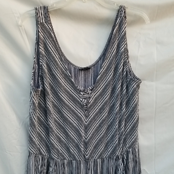 a.n.a Black and White Striped Cropped Jumpsuit 2X - Picture 1 of 11